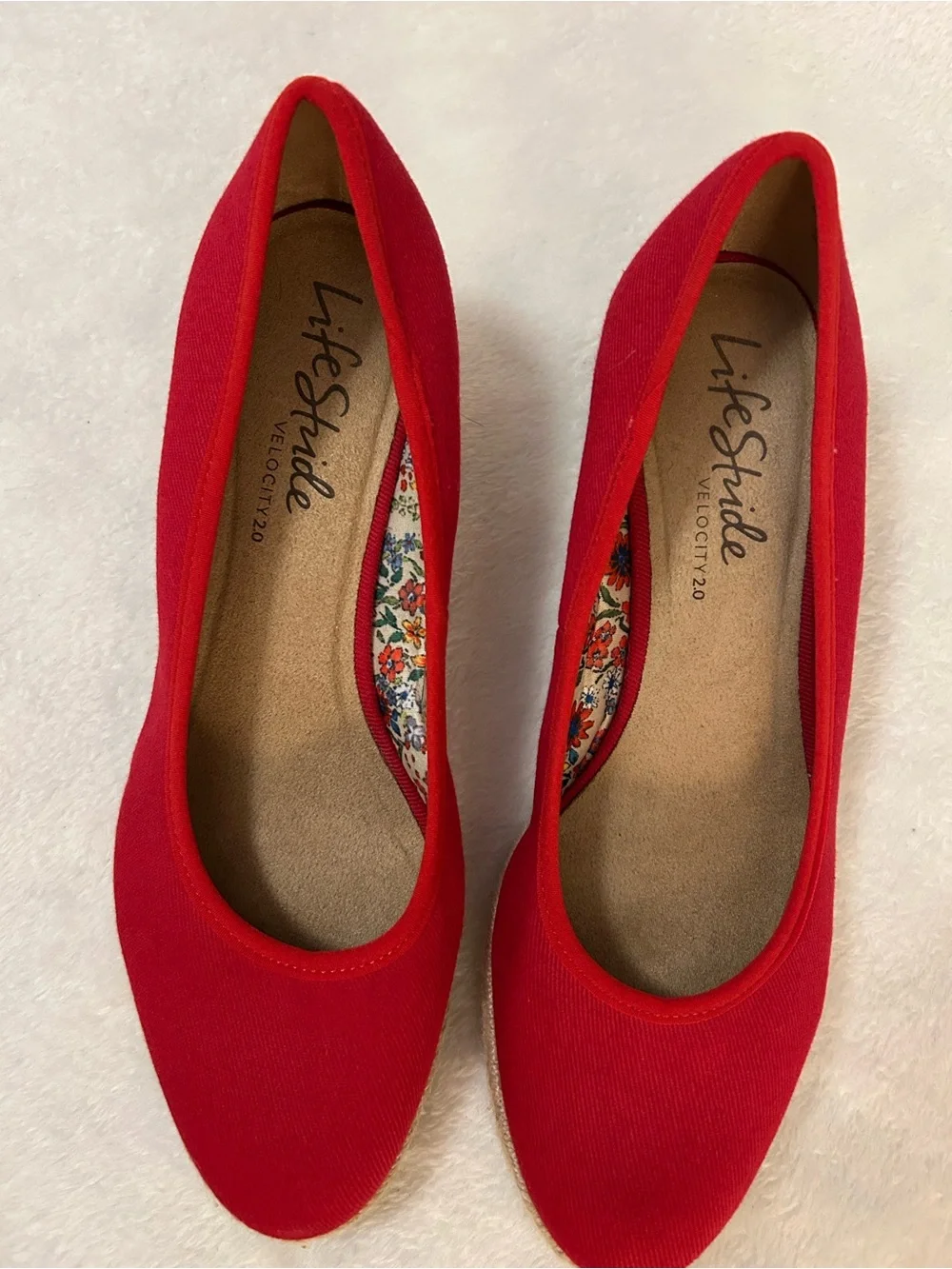 LifeStride Velocity 2.0 Red Espadrille Wedge Pumps Women’s Size 8